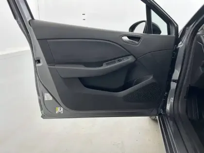 Photo 38 Renault Clio Gén. V (BJA) Ph1 NG Equilibre 5