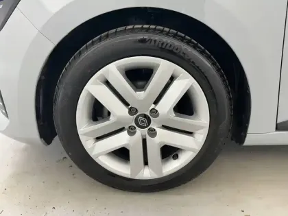 Photo 44 Renault Clio Gén. V (BJA) Ph2 Evolution 5