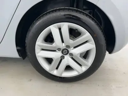 Photo 45 Renault Clio Gén. V (BJA) Ph2 Evolution 5