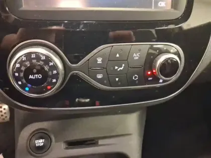 Photo 13 Renault Captur  dCi 110 Energy