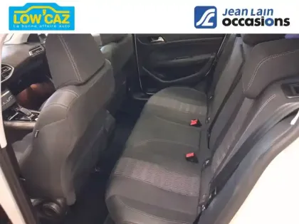 Photo 16 Peugeot 308  PureTech 130ch S&S EAT8