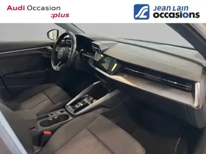 Photo 30 Audi A3  Berline 35 TFSI Mild Hybrid 150 S tronic 7