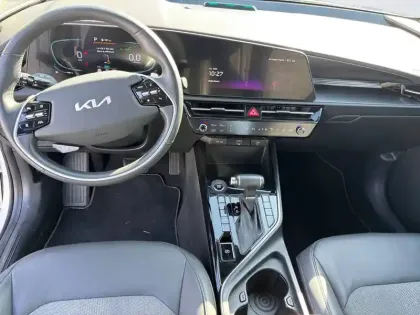 Photo 9 Kia Niro  1.6 GDi 183 ch PHEV DCT6