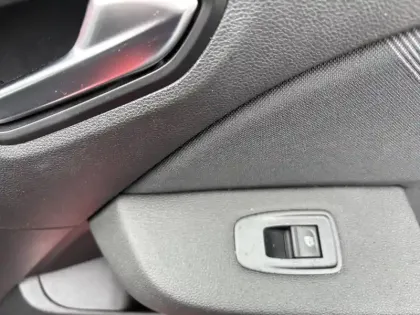Photo 58 Renault Clio  E-Tech full hybrid 145