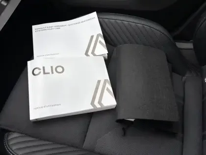 Photo 40 Renault Clio Gén. V (BJA) Ph2 esprit Alpine 5