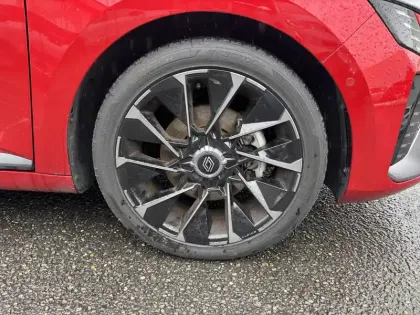 Photo 8 Renault Clio Gén. V (BJA) Ph2 esprit Alpine 5