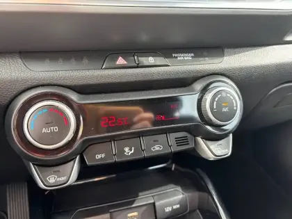 Photo 60 Kia Stonic  1.0 T-GDi 100 ch BVM6