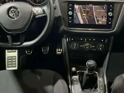 Photo 9 Volkswagen Tiguan 2.0 TDI 115 BMT Sound