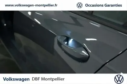 Photo 13 Volkswagen Golf Gén. VIII Ph1 Life Business 5