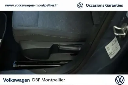 Photo 17 Volkswagen Golf Gén. VIII Ph1 Life Business 5