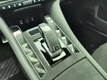 Photo 19 DS DS 9  Hybride E-Tense 360 4x4 Opera