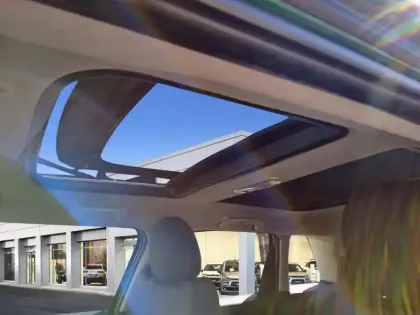 Photo 24 Mini Mini Hatch 5 Portes Cooper 136 ch DKG7 Edition Premium Plus