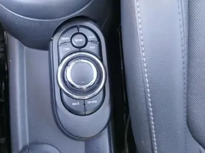 Photo 27 Mini Mini Hatch 5 Portes Cooper 136 ch DKG7 Edition Premium Plus