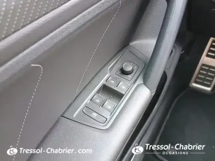 Photo 19 Volkswagen Tiguan  1.4 eHybrid 245ch DSG6 R-Line