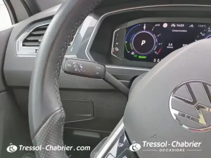 Photo 16 Volkswagen Tiguan  1.4 eHybrid 245ch DSG6 R-Line