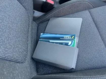 Photo 15 Opel Crossland  1.2 Turbo 130 ch BVA6 Elegance Business