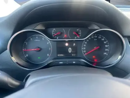 Photo 20 Opel Crossland  1.2 Turbo 130 ch BVA6 Elegance Business