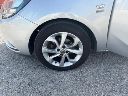 Photo 14 Opel Corsa  1.4 90 ch Design 120 ans