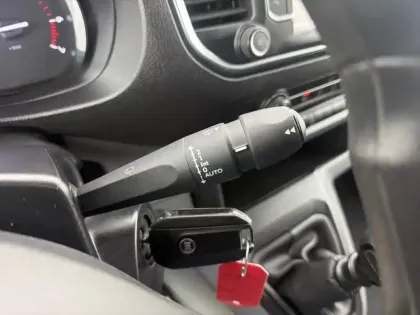 Photo 17 Fiat Scudo  FOURGON 2.0 MULTIJET 145 LONG PRO LOUNGE