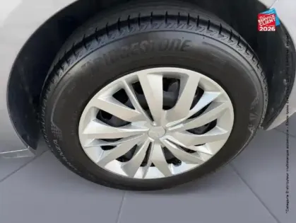 Photo 24 Peugeot 208  1.5 BlueHDi 100ch S/S Active CarPlay