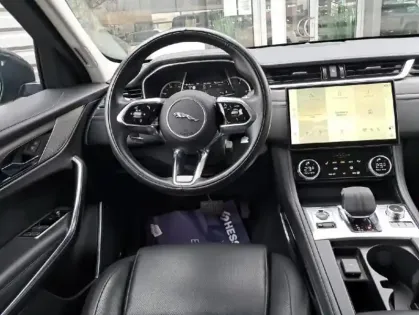 Photo 14 Jaguar F-Pace  D200 MHEV R-Dynamic SE BVA8 AWD Camera GPS Cuir