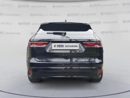 Photo 6 Jaguar F-Pace  D200 MHEV R-Dynamic SE BVA8 AWD Camera GPS Cuir
