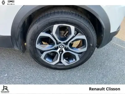 Photo 7 Renault Captur  1.6 E-Tech hybride 145ch Techno Fast Track