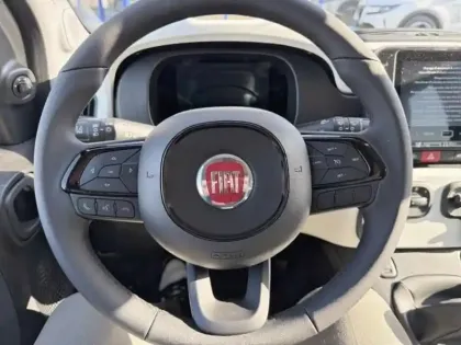 Photo 11 Fiat Panda  Pandina 1.0 65ch BSG S&S Hybrid Cross