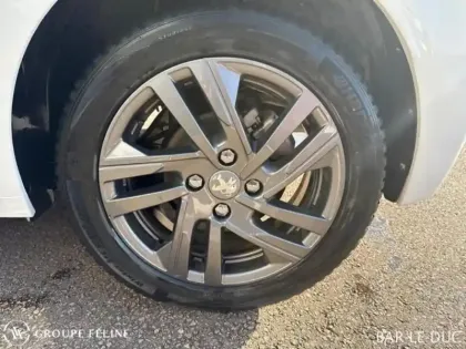 Photo 10 Peugeot 208  1.2 PureTech 100ch S&S Active Business