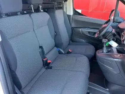 Photo 9 Peugeot Partner  M Diesel 100ch Pro Skill (GARANTIE 8 ANS)