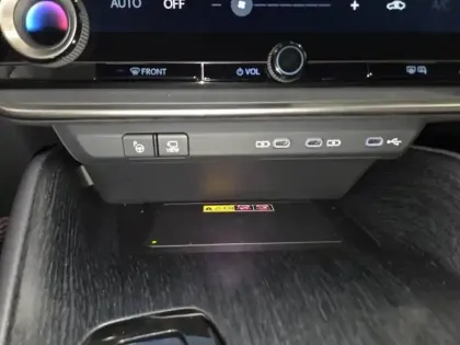 Photo 8 Lexus RZ  500e Executive MC26