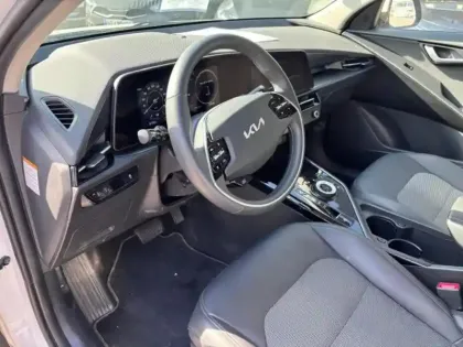 Photo 8 Kia Niro Gén. II Ph1 Active 5