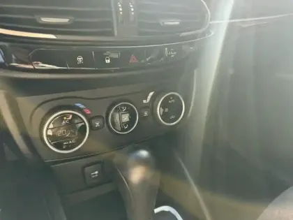 Photo 14 Fiat Tipo Gén. II Ph2 MY23 Cross 5