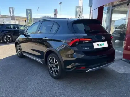 Photo 6 Fiat Tipo Gén. II Ph2 MY23 Cross 5