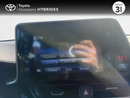 Photo 14 Toyota C-HR  122h Distinctive 2WD E-CVT RC18