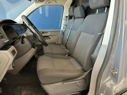 Photo 13 Volkswagen Transporter  Fg 2.8T L1H1 2.0 TDI 110ch Business