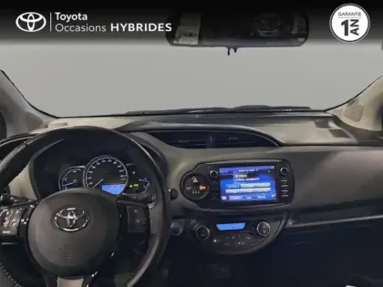 Photo 6 Toyota Yaris  HSD 100h Business 5p