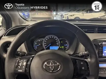 Photo 9 Toyota Yaris  HSD 100h Business 5p