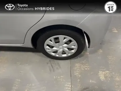 Photo 5 Toyota Yaris  HSD 100h Business 5p