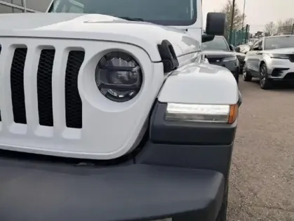 Photo 27 Jeep Wrangler  Unlimited 2.0 T 272ch Sahara Command-Trac BVA8