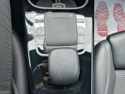 Photo 11 Mercedes Classe A Gén. IV (W177) Ph1 Progressive Line 5