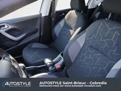 Photo 12 Peugeot 2008  1.2 PureTech 82ch E6.c Style S&S