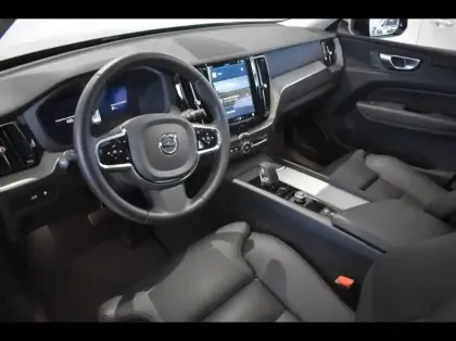 Photo 8 Volvo Xc60 Gén. II Ph2 NG Plus Style Dark 5