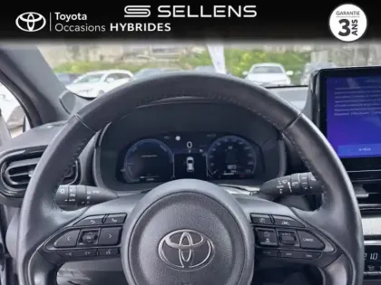 Photo 12 Toyota Yaris  116h Collection 5p MC24