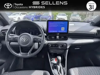 Photo 7 Toyota Yaris  116h Collection 5p MC24