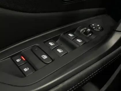 Photo 9 Peugeot 308  SW 1.2 PureTech 130ch S&S Allure Pack EAT8