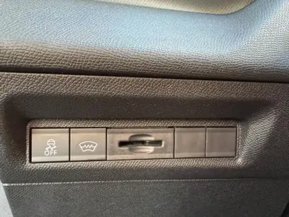 Photo 12 Peugeot 308  1.2 PureTech 130ch S&S GT EAT8