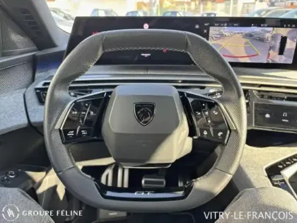 Photo 13 Peugeot 5008  Hybrid 136ch GT e-DCS6