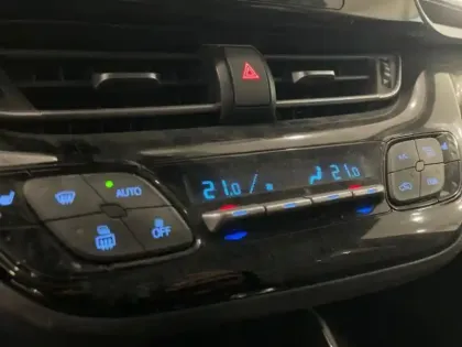 Photo 13 Toyota C-HR  184h Collection 2WD E-CVT MC19