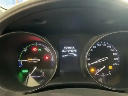 Photo 9 Toyota C-HR  184h Collection 2WD E-CVT MC19